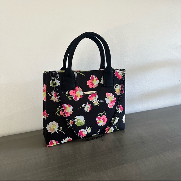 Elegant Floral Black Tote Bag - Picture 1 of 4